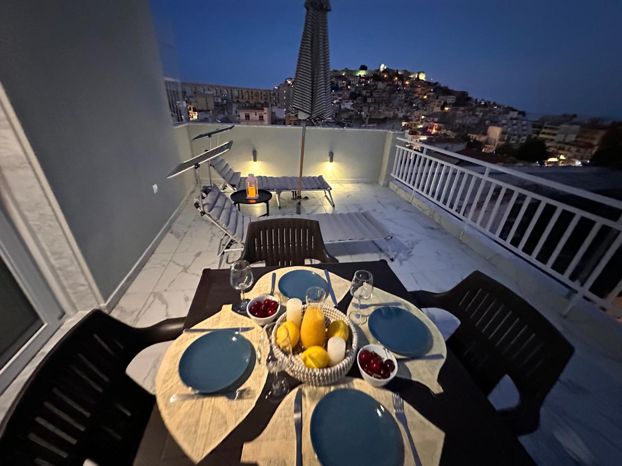 Vista Kavala Center Apartment ภายนอก รูปภาพ